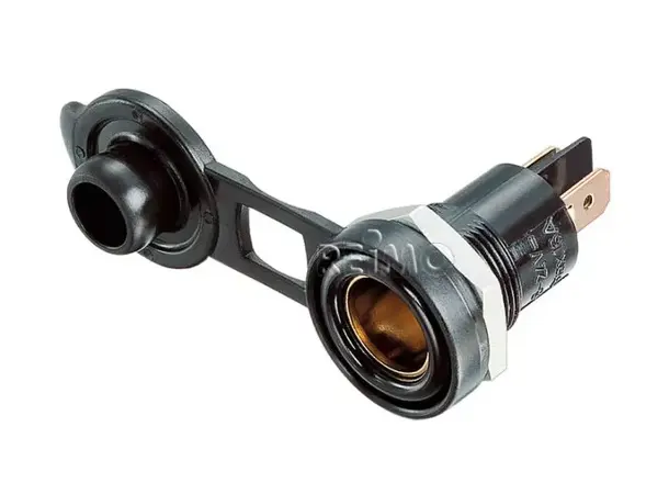 Innebygd stikkkontakt 12/24V 16A | Caravan.no