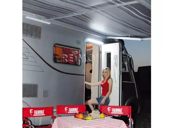 LED-lys over dør – 98655-607 | Caravan.no