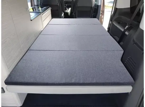 Sammenleggbar overmadrass til sovebenk | Caravan.no