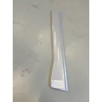 Sideskjørt høyre bak. 1555 G611 226758E