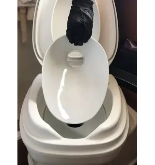 Porseleninnsats til Thetford toalett Til C400