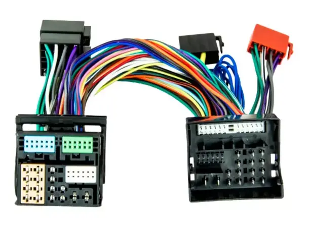 Plug & Play adapterkabel til VW T6/T6.1 For å koble 4-kanals forsterkeren med IS 