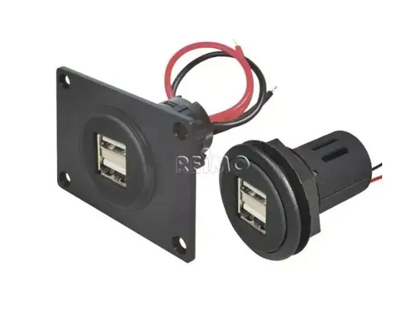 USB-kontakt 12 /5V – Med dobbel-USB 2x2,5A | Caravan.no