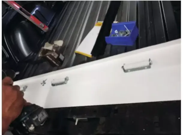 Veggklips for Euro slide | Caravan.no