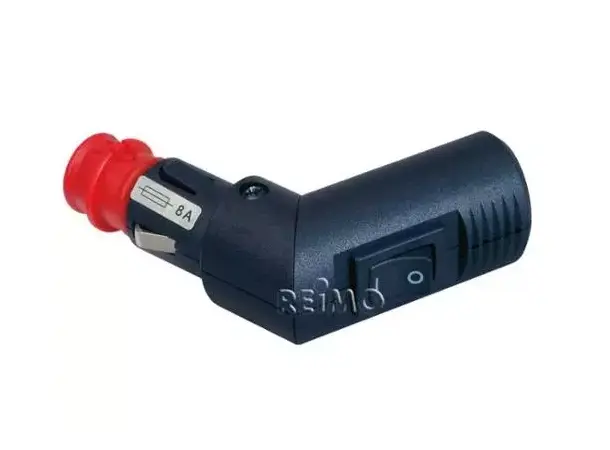 Vinklet universal stikkontakt | Caravan.no