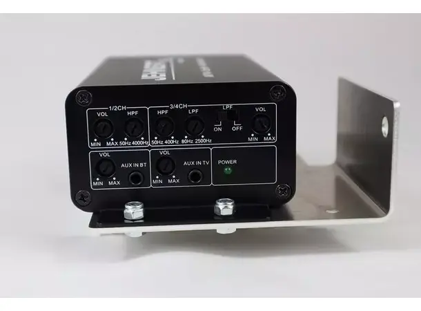 4-kanals forsterker AMP V40 CampTec | Caravan.no