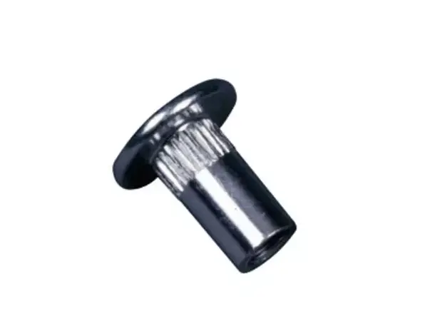 Hylsemutter M6 4 stk | Caravan.no