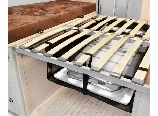 Zoombox1 for montering under baksengen | Caravan.no