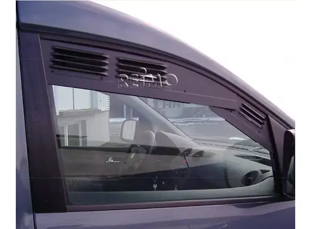 Ventilasjonsgitter til førerhuset | Caravan.no