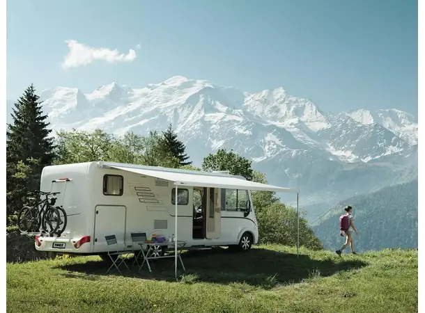 Thule Omnistor 8000 600 cm Svart / Mystic Grey 