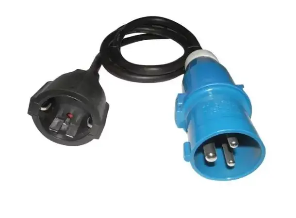 Carbest CEE-adapterkabel 1,5 m lang – 3x2,5 mm² | Caravan.no