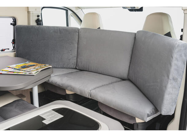 Ekstra sofa til førerhuset Gjør om førerhuset til en sofagruppe 