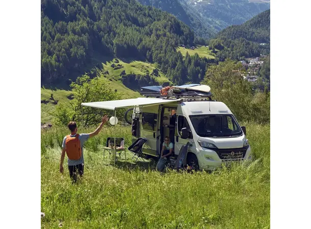 Thule omnistor 6300 markise 450 cm | Caravan.no