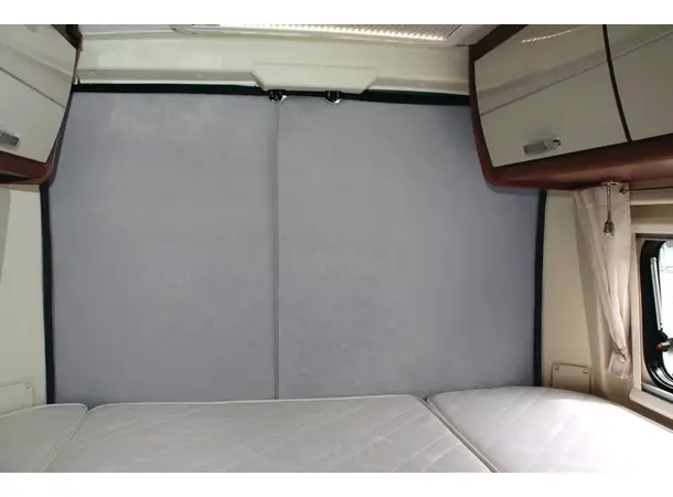 Bakdørisolasjon Ducato to-delt – Grå | Caravan.no