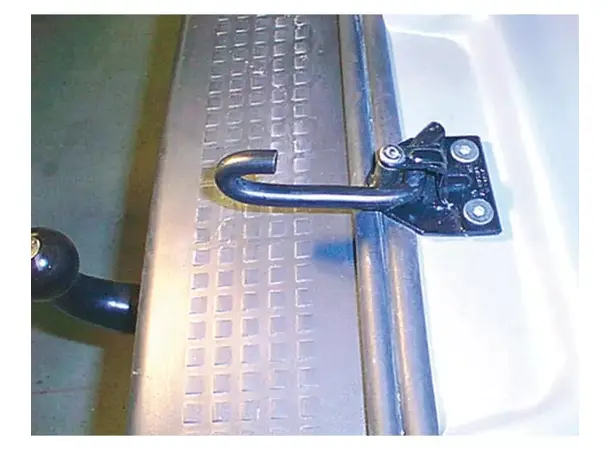 Airlock til Ford Transit fra 2000 | Caravan.no