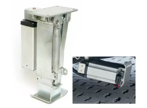 Adaptersett universal 4 stk | Caravan.no