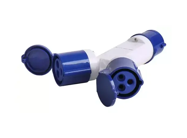 CEE 2-veis fordelingskontakt med lokk | Caravan.no