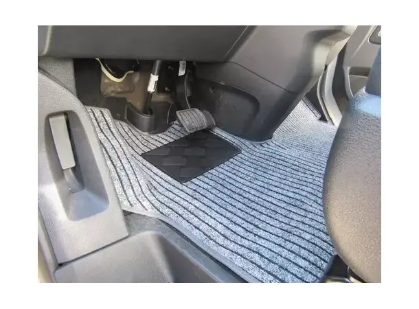 Carbest teppe til bodel uten skinner | Caravan.no