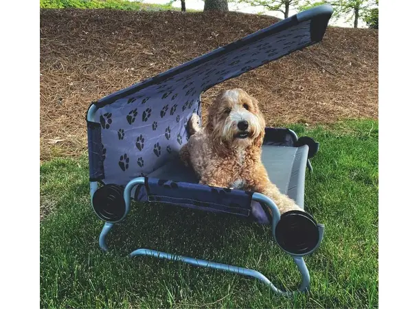 Disc-O-Bed S hundeseng med tak | Caravan.no