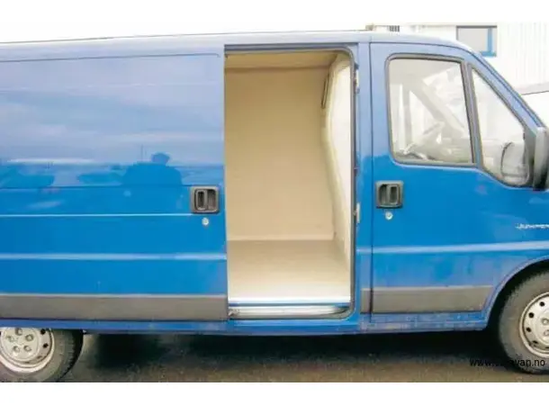 Euro Carry dørstopper for varebiler | Caravan.no