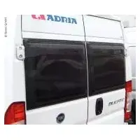 Ferdighengslet bakrute 816x650 mm Fiat Ducato fra 2007