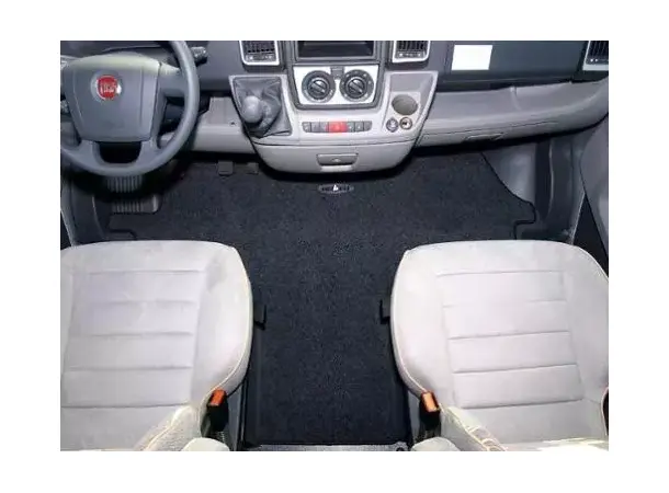 Førerhusmatte i velour – Ducato fra 2002-2006 | Caravan.no