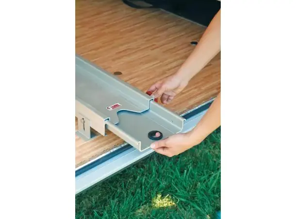 Fiamma motorsykkelskinne innskyvbar | Caravan.no